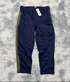 (Category: ) located in . Submitted by winterclothes.ph (Listing ID 1468518653, Image 1). Description: .