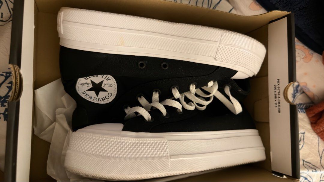 Converse day one platform (Category: Sneakers) located in Manila. Submitted by hmbarsaga (Listing ID 1468672255, Image 1). Description: orig price 3.7k Bought last june Once lang ginamit wrong size Size: 23.5cm .