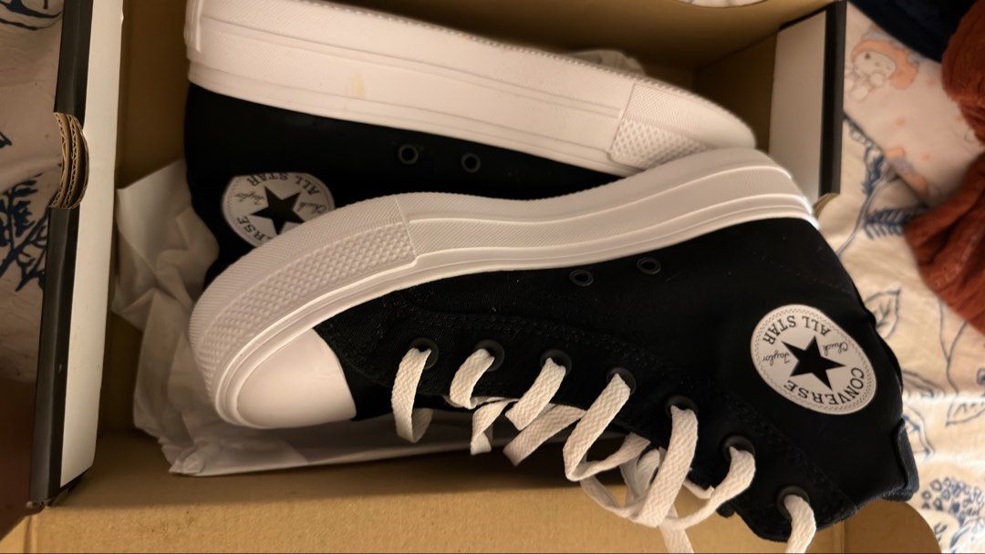 Converse day one platform (Category: Sneakers) located in Manila. Submitted by hmbarsaga (Listing ID 1468672255, Image 2). Description: orig price 3.7k Bought last june Once lang ginamit wrong size Size: 23.5cm .