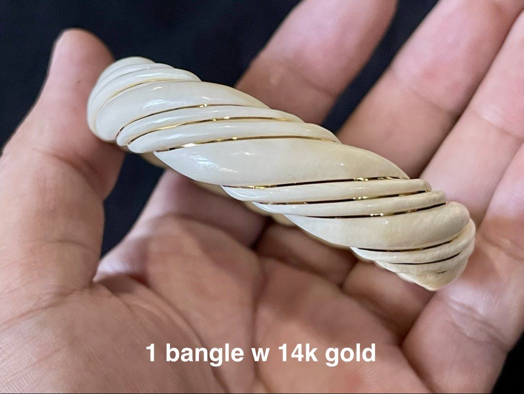 Corals, Pangolin & Ivory (Category: Vintage Collectibles) located in Marikina City. Submitted by sam_illano (Listing ID 1468500819, Image 3). Description: Collectible items, kindly check photos for details and prices. Marikina area, thank you! .
