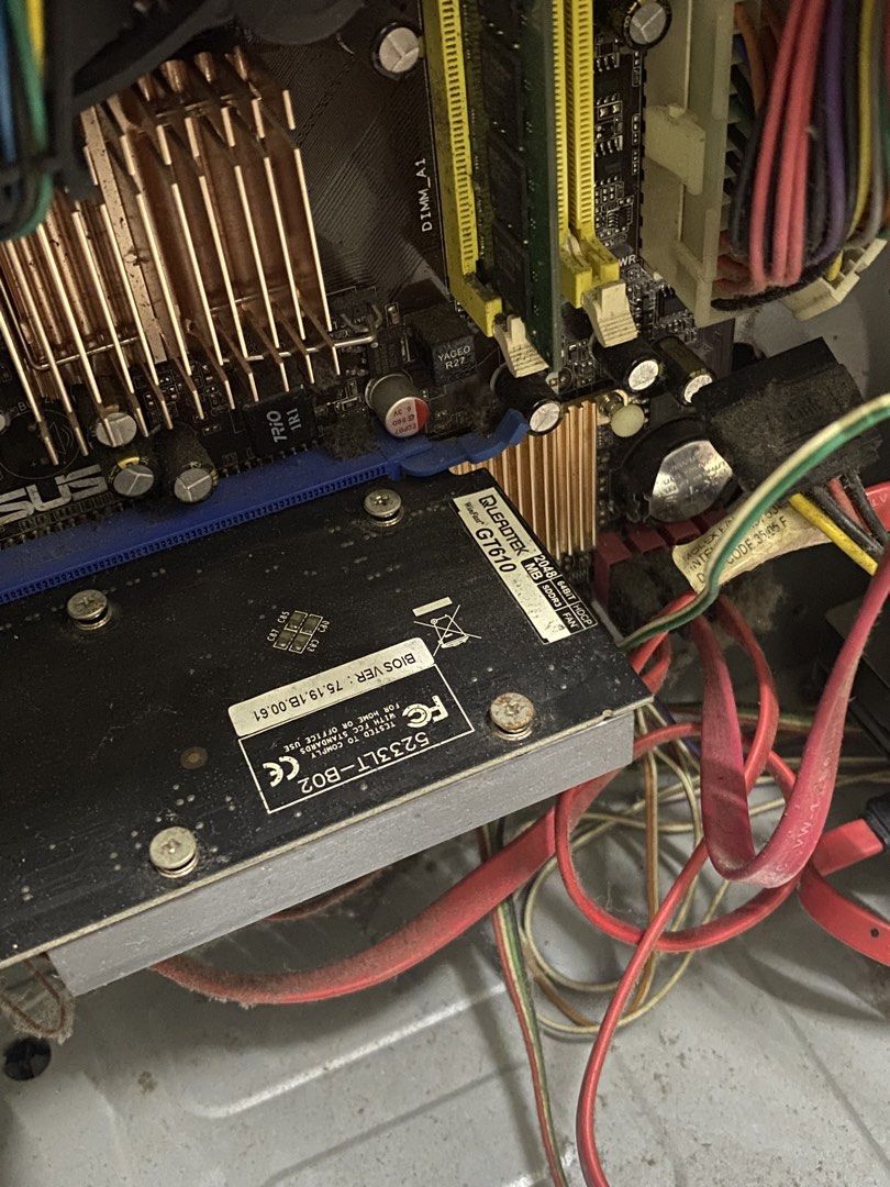CPU case (Category: Computer Parts) located in Kerteh. Submitted by nn.athirah (Listing ID 1468310417, Image 3). Description: CPU case only! Kosong!.