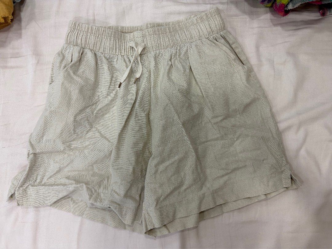 Cream Linen Elastic Waist Shorts with Drawstring (Category: Shorts) located in Quezon City. Submitted by giagcuc (Listing ID 1468515451, Image 1). Description: Worn once High qual linen, super presko.