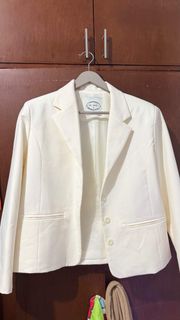 (Category: ) located in . Submitted by 35th.store (Listing ID 1468523642, Image 1). Description: .