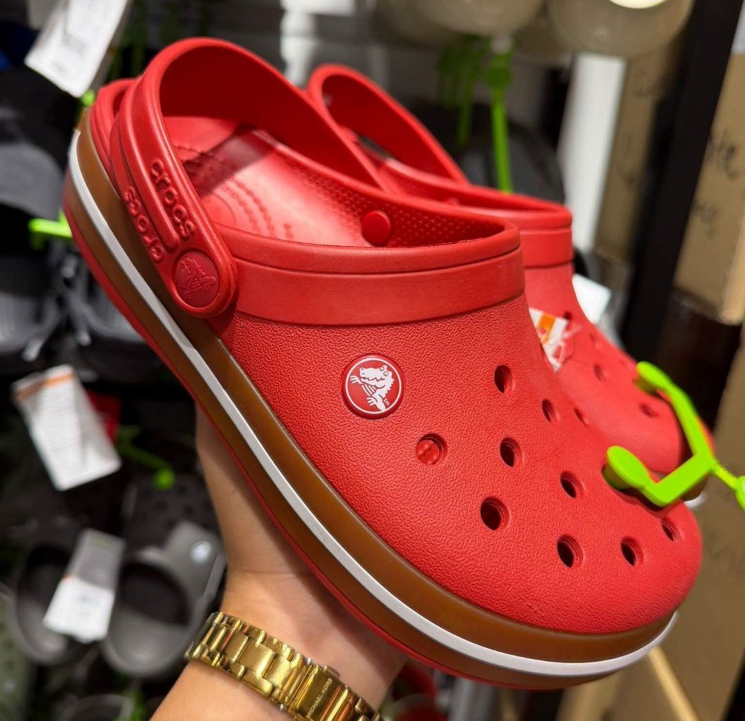 Crocband Clog (Category: Shoe inserts) located in Rizal. Submitted by hiraya16 (Listing ID 1468656326, Image 1). Description: SG Pasabuy M4 to M13 W6 to W10 November ETA DM for inquiries. ✉️.