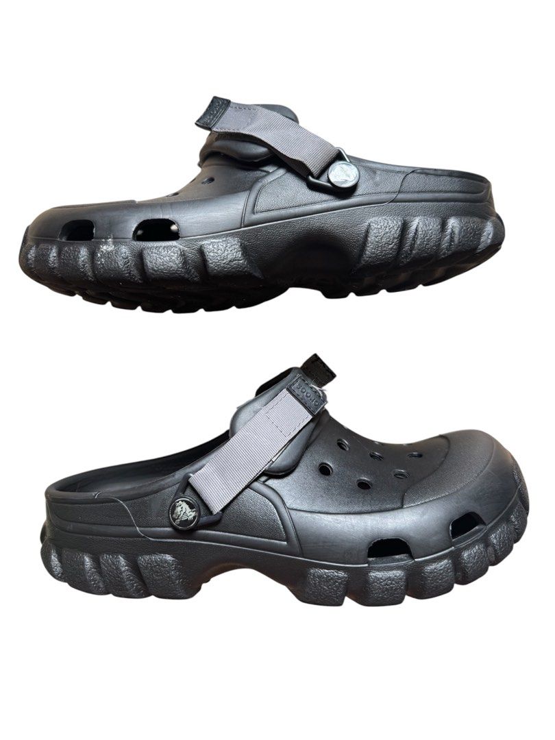 Crocs Offroad Sports Clogs (Category: Slippers & Slides) located in Kabankalan. Submitted by secondhandgemsz (Listing ID 1468522884, Image 1). Description: Size 7 Mens Like New NonFlaws Authentic .