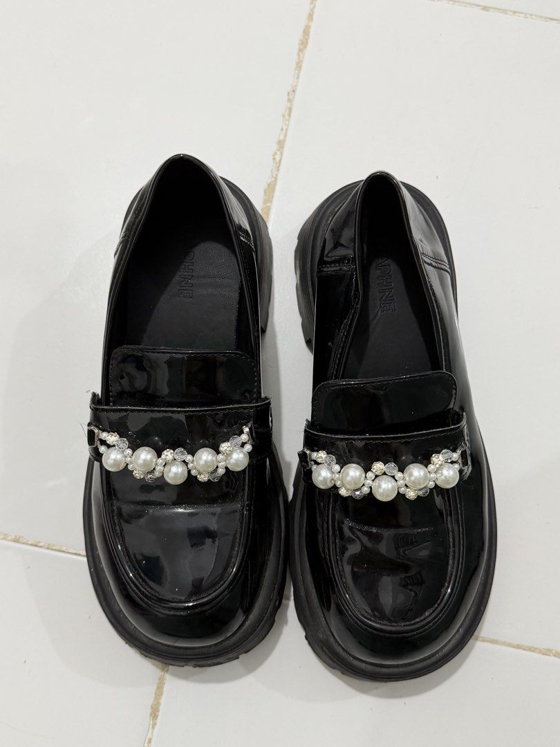 Daphne Black Patent Leather Pearl Loafers (Category: Loafers) located in Manila. Submitted by xiestyleclothing (Listing ID 1468650077, Image 1). Description: - Brand: Daphne - Material: Black patent leather - Style: Slip-on chunky platform loafers - Details: Gorgeous faux pearl and rhinestone crystal embellishment on front strap - Comfort: Cushioned inner sole for all-day wear - Versatility: Perfect for office wear or casual outings - Condition: 