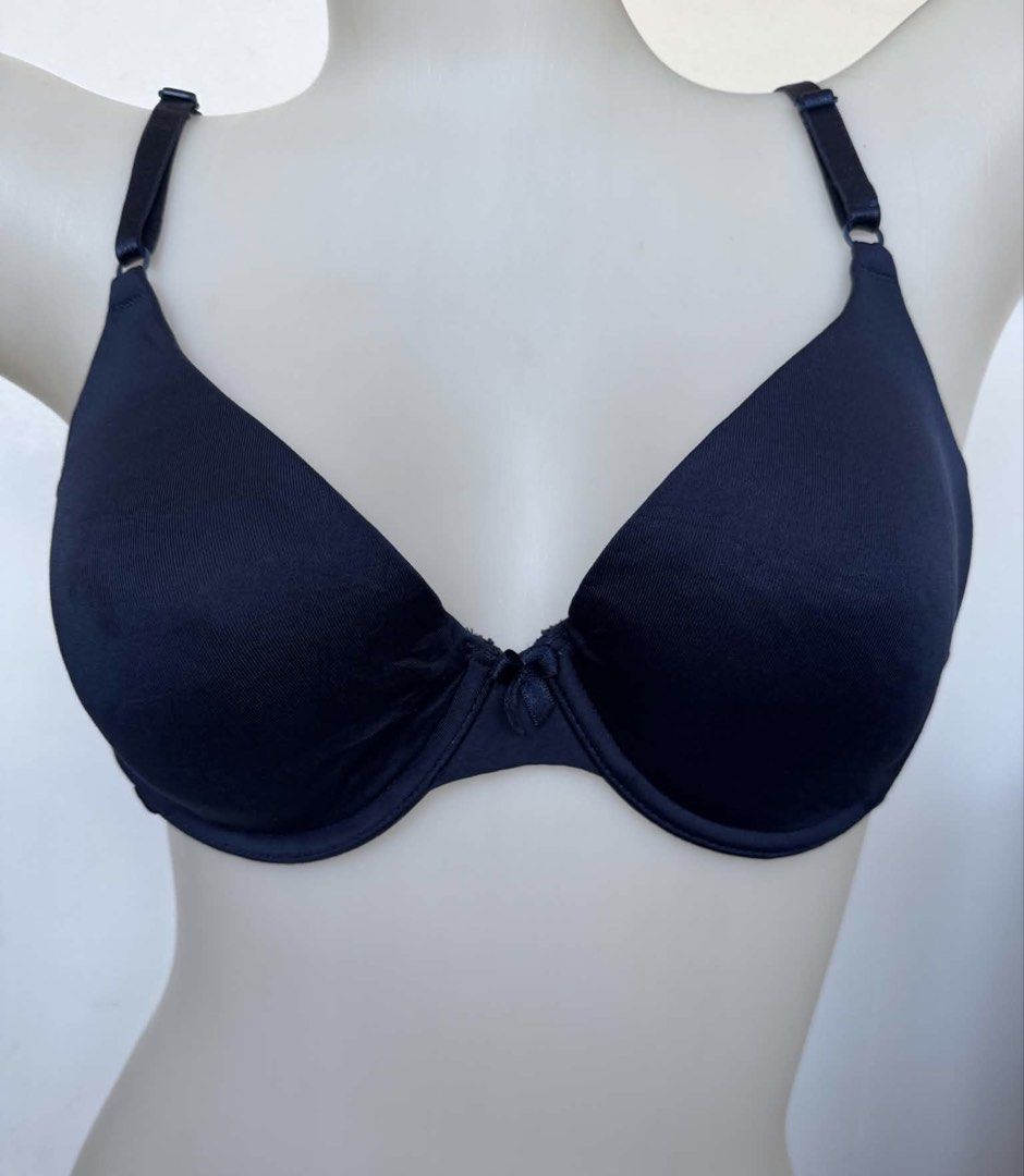darkblue bra underwire 36B (Category: Undergarments & Loungewear) located in San Jose. Submitted by 99ners (Listing ID 1468524469, Image 1). Description: .
