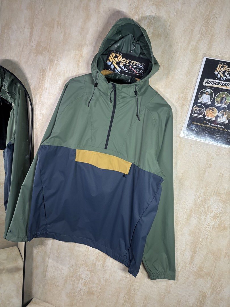 DECATHLON QUECHA NH150 HALFZIP WATER PROOF JACKET (Category: Coats, Jackets and Outerwear) located in Cabuyao City. Submitted by pormanation-thrift-store (Listing ID 1468584179, Image 3). Description: DECATHLON QUECHA NH150 HALFZIP WATER PROOF JACKET Condition: LIKE NEW Color rate: 10/10 (PWEDE SA MASELAN) Size: MEDIUM Dimes: 23”Wx28”L Issue: NONE‼️ Price: 1500.