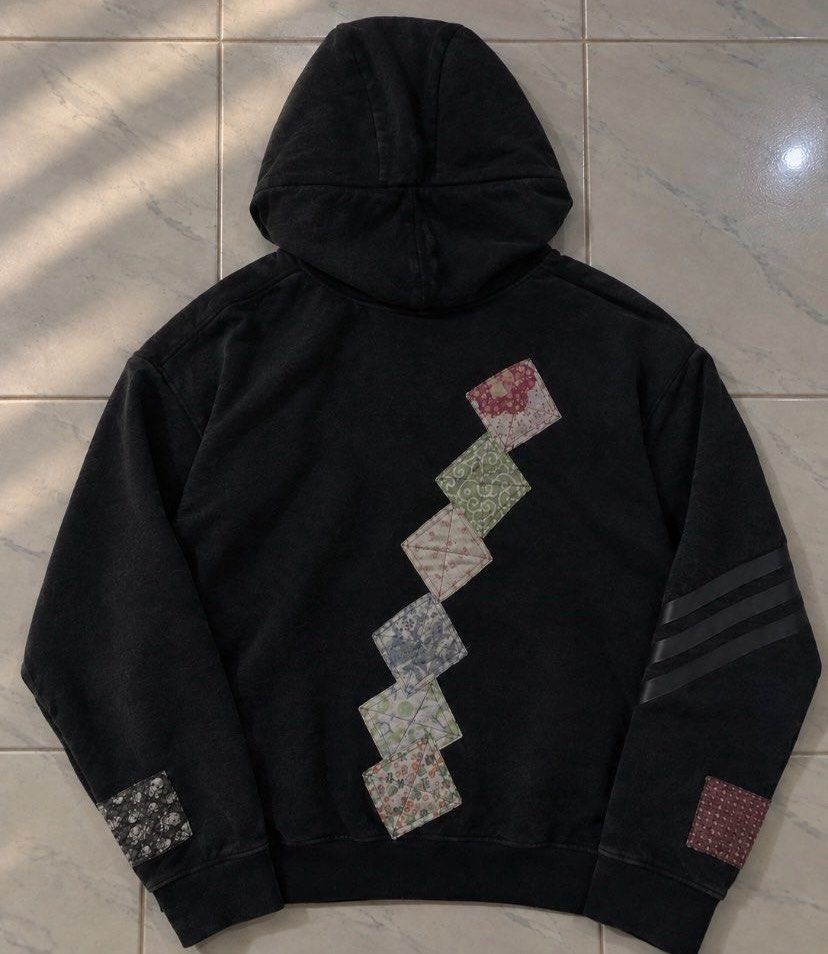 Decluttering jackets (Category: Hoodies) located in Manila. Submitted by dandanace (Listing ID 1468545357, Image 2). Description: Bawas gamit lang po take all nyo na 500.