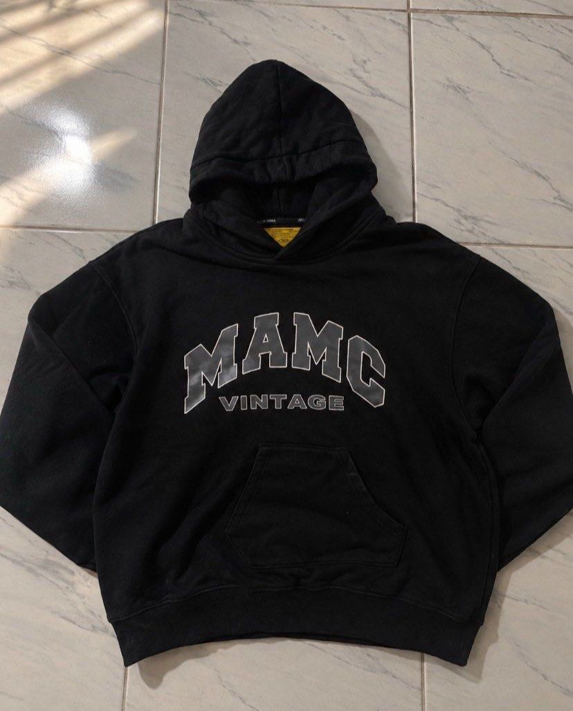 Decluttering jackets (Category: Hoodies) located in Manila. Submitted by dandanace (Listing ID 1468545357, Image 3). Description: Bawas gamit lang po take all nyo na 500.