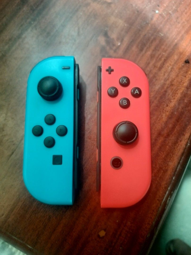 Defective nitendo switch joycon (read the description) (Category: Nintendo) located in Estancia. Submitted by para_morir (Listing ID 1468532781, Image 1). Description: the left joycon (blue) no longer pairs I think you just need to change the flex cable. as for the right joycon (red) it pairs nice as well as the other button the only issue it has is the stick drift and the green light indicator no longer shows same with the blue joycon.