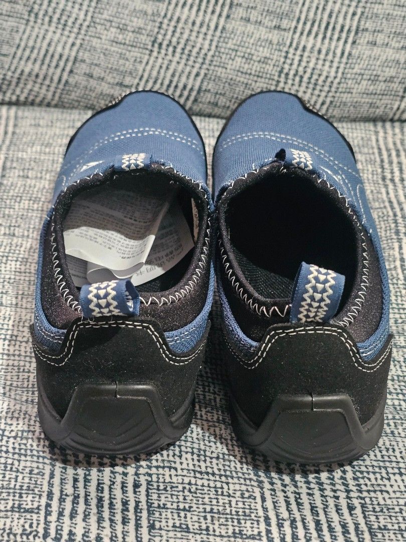Delta Plus Blue Slip-On Work Shoes Size EU 39 (Category: Casual Shoes) located in San Mateo. Submitted by reyshel08 (Listing ID 1468529183, Image 2). Description: - Brand: Delta Plus - Type: Slip-on safety shoes - Color: Blue with black protective toe caps - Size: EU 39 / UK 6 / US 7 - Condition: Never worn, tags still attached - Features: Deep tread rubber outsoles and convenient heel pull tabs.
