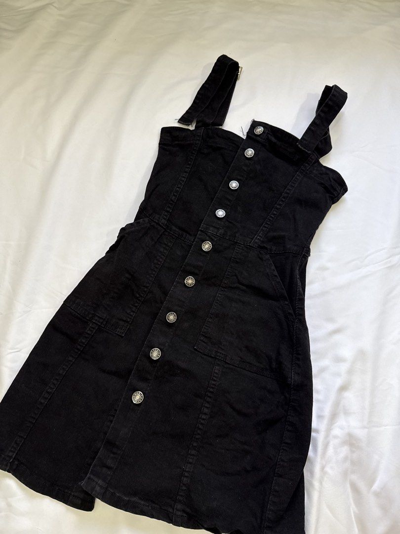 DENIM BLACK DRESS (Category: Dresses) located in General Trias. Submitted by fellasunshine (Listing ID 1468651081, Image 1). Description: - rfs decluttering - no flaws - personal item.