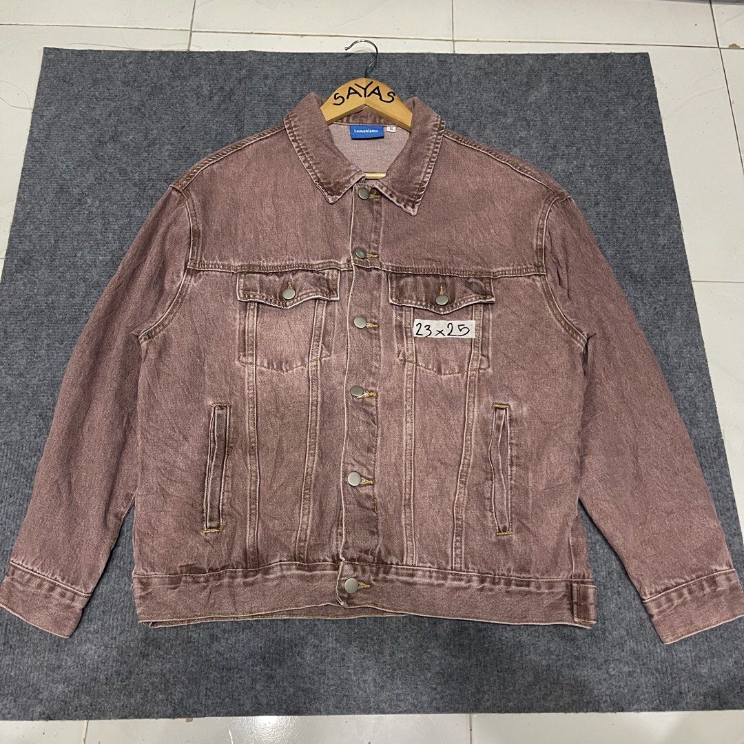 Denim jacket size m to L (Category: Coats, Jackets and Outerwear) located in Butuan. Submitted by cgsayas20083001 (Listing ID 1468620010, Image 1). Description: Fit m to L.