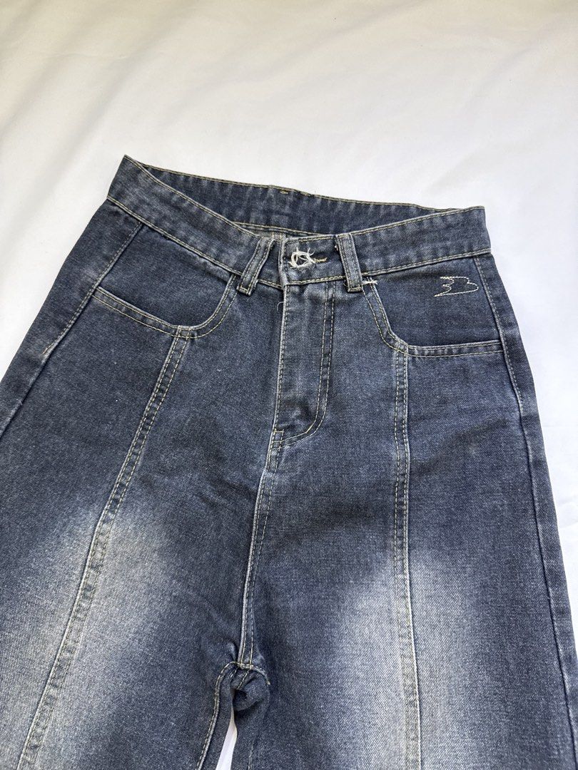 DENIM JEANS (Category: Jeans) located in General Trias. Submitted by fellasunshine (Listing ID 1468651450, Image 2). Description: - rfs decluttering - no flaws - personal item.