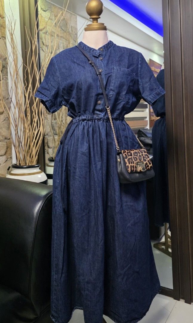 Denim Maxi dress (Category: Dresses) located in Apalit. Submitted by mjtwicedstyle_de_ap (Listing ID 1468709616, Image 2). Description: preloved size:large.