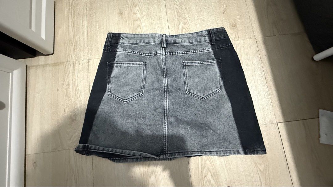 Denim Skirt (Category: Skirts) located in Quezon City. Submitted by dinesaur (Listing ID 1468697114, Image 2). Description: 17.5 laid flat = 34-36 inches waist.