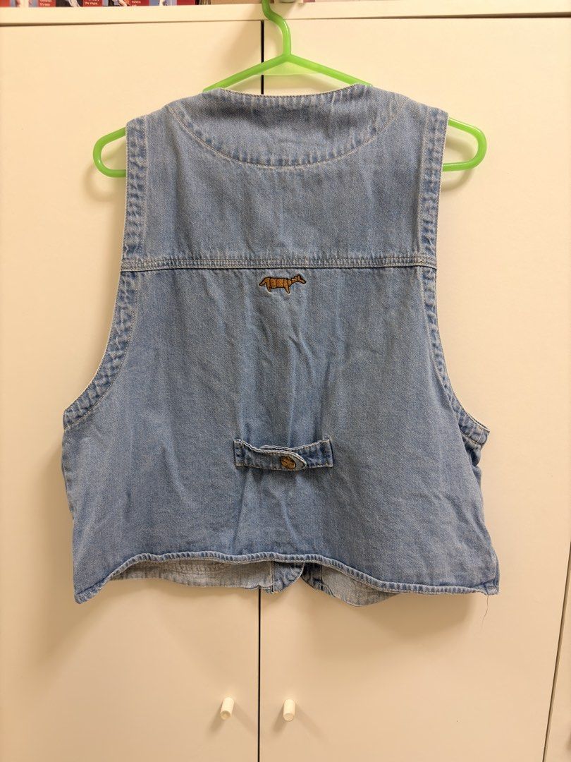 Denim vest (Category: Coats, Jackets and Outerwear) located in Quezon City. Submitted by j.styles (Listing ID 1468673958, Image 2). Description: .