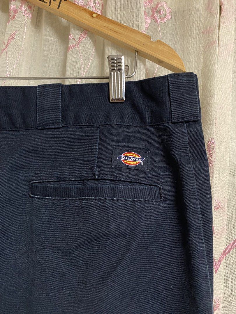 Dickies 874 Pants (Category: Chinos) located in Cabuyao City. Submitted by ukaythriftshirt (Listing ID 1468629764, Image 2). Description: Dickies 874 Pants Navy blue Excellent Condition Waist 40 Length 39 Color rate 9/10 No hard Issue need wash only - 650.
