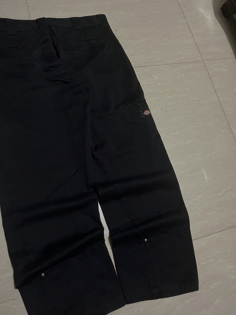 DICKIES DOUBLE KNEE PANTS (Category: Chinos) located in Manila. Submitted by thrift2lifestyle (Listing ID 1468618597, Image 2). Description: DICKIES DOUBLE KNEE KOREAN REALEASE W32 L38 T13 L.O9 ISSUE:MINIMAL LOOSE STITCH SA L.O 950.