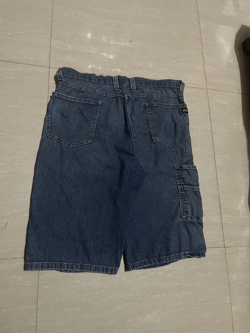 DICKIES GENUINE CARPENTER JORTS (Category: Shorts) located in Manila. Submitted by thrift2lifestyle (Listing ID 1468604795, Image 1). Description: DICKIES GENUINE CARPENTER JORTS RELAX FIT STRETCHABLE WELL USED W34-36 L25 L.O11 ISSUE: BACON WAISTLINE 550.