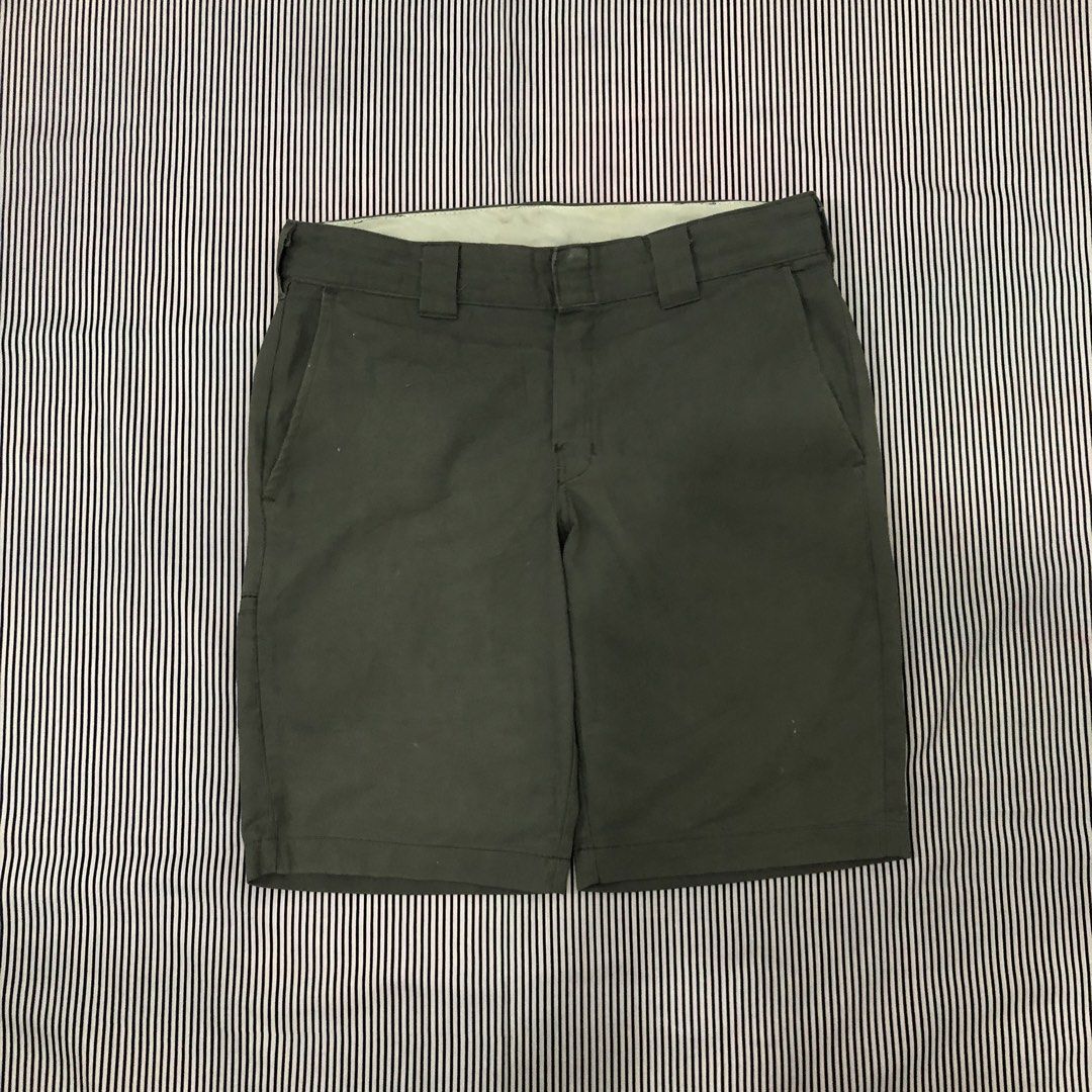 Dickies Gray Work Shorts (Category: Shorts) located in Angeles City. Submitted by gray_thrift8 (Listing ID 1468558154, Image 1). Description: Dimensions: 33-34 width 21 length 13.5 thigh 10 hem Issue: Paint stains and faded Need wash Pm!.