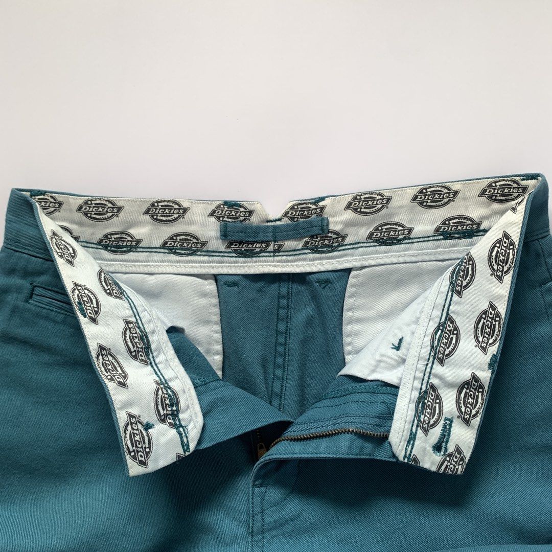 DICKIES PANTS (Category: Chinos) located in Manila. Submitted by end.user.ph (Listing ID 1468659860, Image 3). Description: DICKIES PANTS SIZE 28.