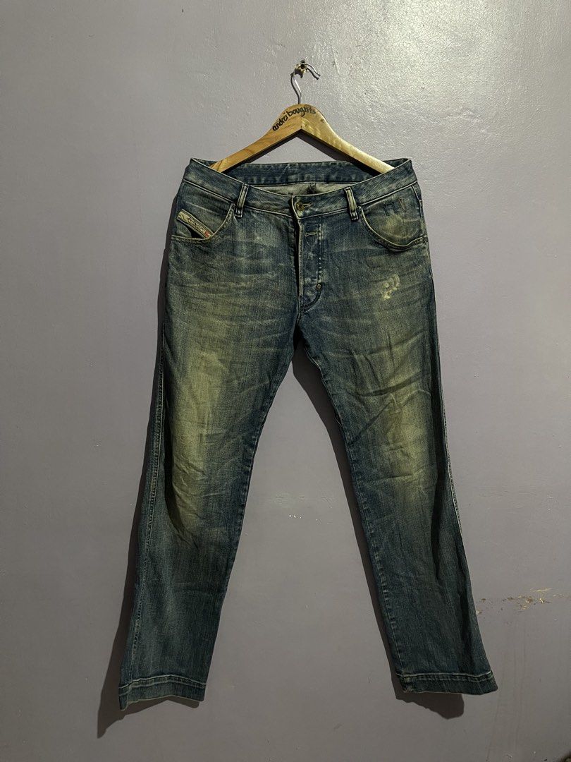 Diesel Button-fly Pants for Men (Category: Jeans) located in Angeles City. Submitted by andreiboughts (Listing ID 1468641296, Image 1). Description: Length: 43 Waist: 30-31 Hem: 8 Condition: 9/10 Issue (s): Minimal Issue on Hem Complete Tags ✅ 30 on tag.
