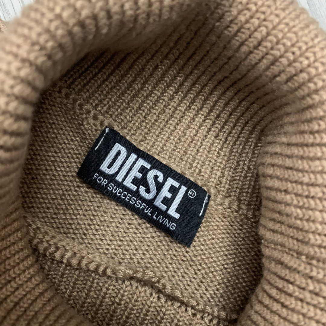 Diesel Turtleneck (Category: Blouses) located in Manila. Submitted by arxxxm (Listing ID 1468678767, Image 3). Description: Diesel Turtleneck 17" width 21" length excellent condition stretchy 1000 + sf 📥.