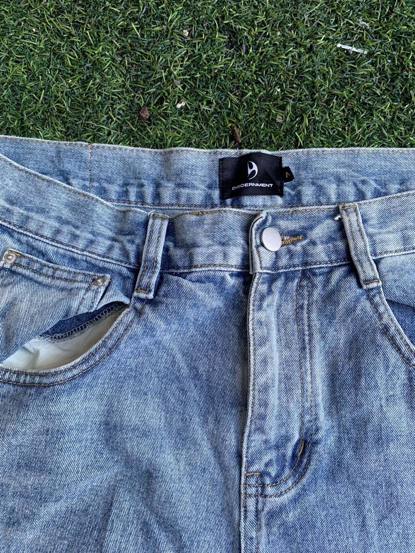 Discernment Y2k Baggy (Category: Jeans) located in Carmen. Submitted by fukqueazz (Listing ID 1468626872, Image 3). Description: DISCREMENT W 34/ L 45/ Thigh 17/ LO 8 GOOD CONDITION NO ISSUES HARD DENIM 📍Cebu carmen JnT Express.