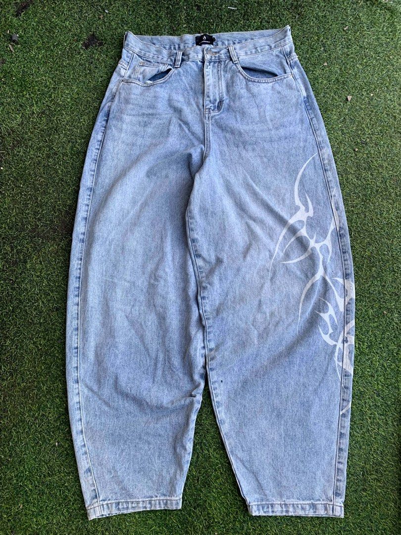 Discernment Y2k Baggy (Category: Jeans) located in Carmen. Submitted by fukqueazz (Listing ID 1468626872, Image 1). Description: DISCREMENT W 34/ L 45/ Thigh 17/ LO 8 GOOD CONDITION NO ISSUES HARD DENIM 📍Cebu carmen JnT Express.