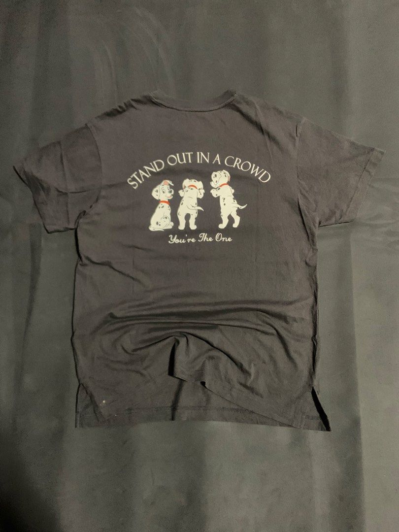 Disnep Lativ 101 dalmatians tshirt (Category: Tshirts & Polo Shirts ) located in Prosperidad. Submitted by basicdept07 (Listing ID 1468585286, Image 2). Description: Disnep Lativ 101 dalmatians tshirt Very good condition 20.5 width / 27 length Size M on tag 🏷️ 230.