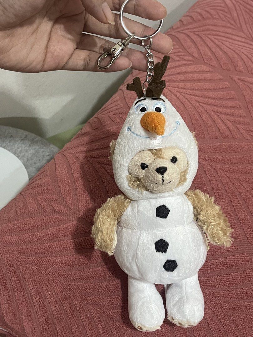 Disney Duffy x Olaf plush charm (Category: Plushies & Soft Toys) located in Cabiao. Submitted by imeon13 (Listing ID 1468708563, Image 1). Description: .