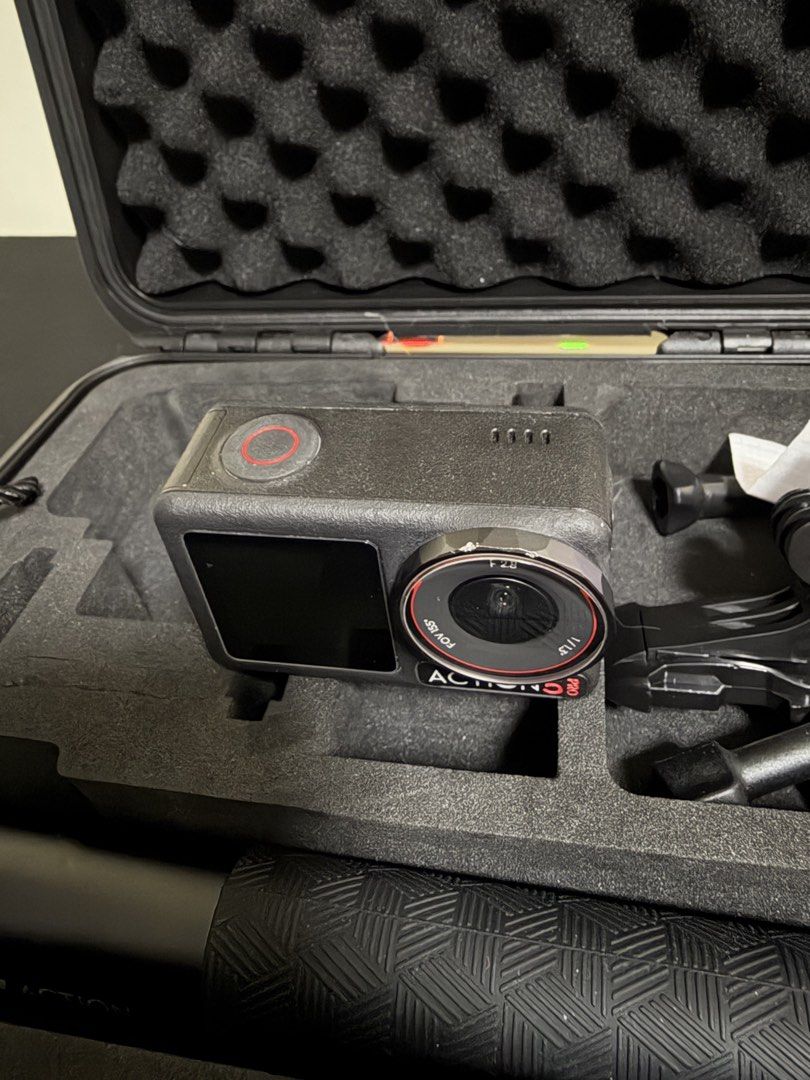 DJI Osmo Action 5 Pro (Category: Cameras) located in Manila. Submitted by beanie6908 (Listing ID 1468661781, Image 1). Description: Item is in Cebu but can Ship Bought Abroad Issue: Small Chip Take all comes with SmallRig ND Filter RFS: Switching to Nano.