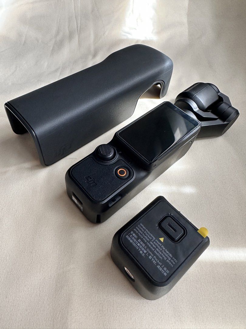 DJI Osmo Pocket 3 (Category: Cameras) located in Caloocan City. Submitted by sarahcraziel (Listing ID 1468660110, Image 3). Description: DJI Osmo Pocket 3 3 months old Price Negotiable Inclusions: 128GB sd card worth 4300 Charger Cord Original box Wrist band Case Warranty papers.