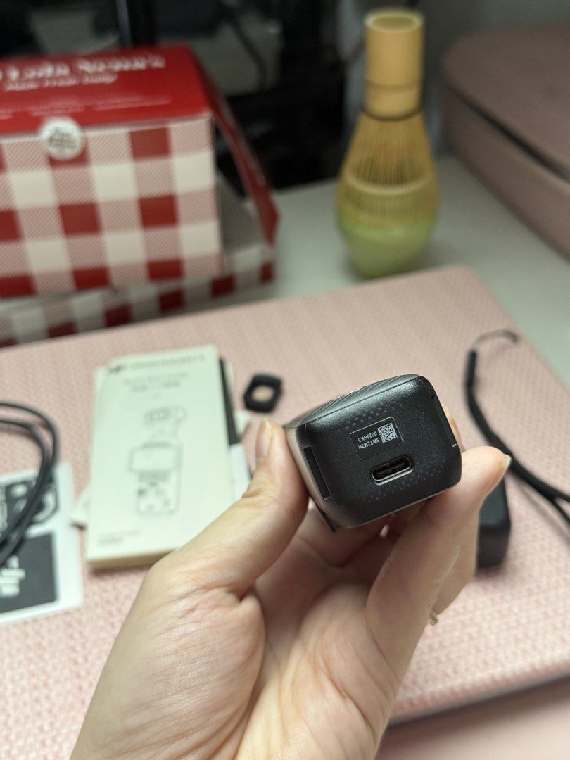 DJI Osmo Pocket 3 Standard Combo (Category: Cameras) located in Marikina City. Submitted by aerasbeautyhouse (Listing ID 1468607535, Image 3). Description: DJI Osmo Pocket 3 Standard Combo Inclusions: • Osmo Pocket 3 camera • Protective cover • Handle with 1/4-inch thread • DJI wrist strap • USB-C to USB-C PD cable.