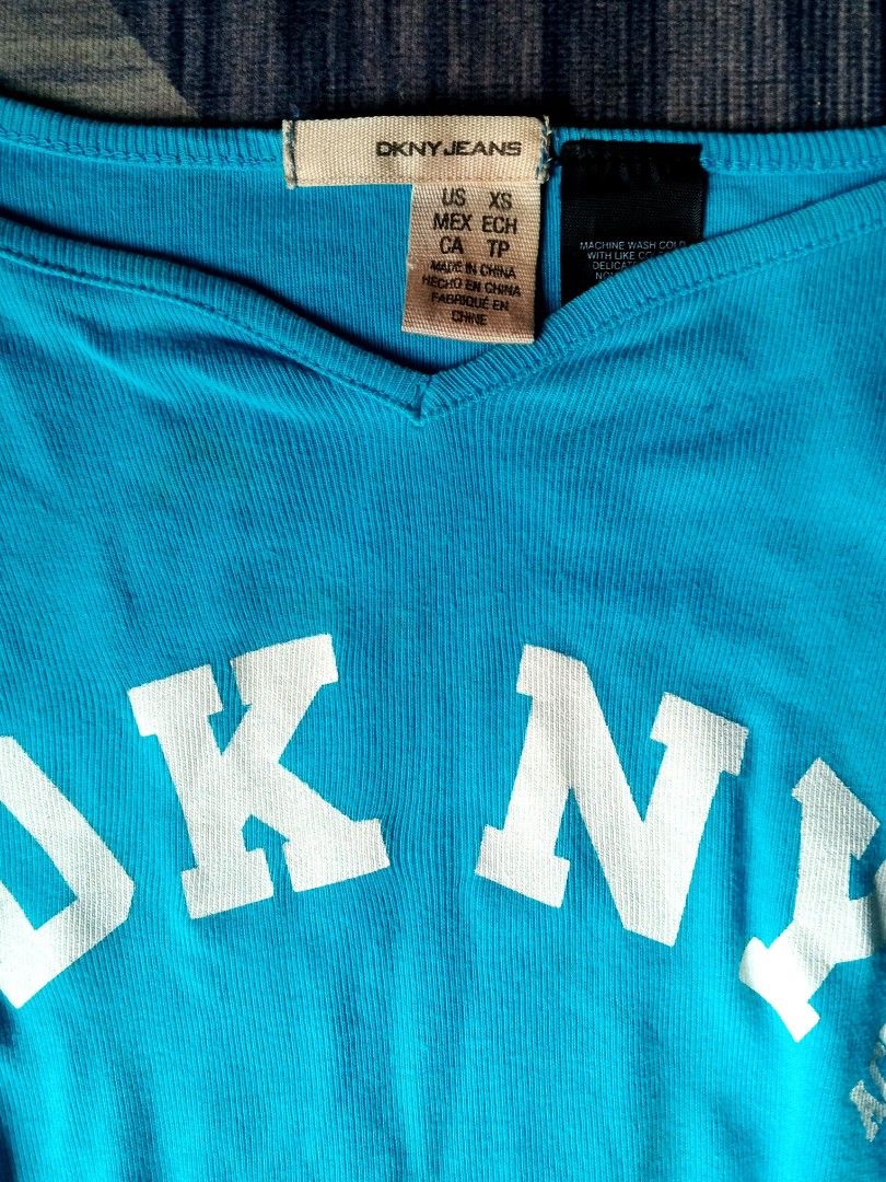 DKNY LONG SLEEVE VINTAGE (Category: Luxury Apparel) located in Manila. Submitted by icamalicdem29 (Listing ID 1468501225, Image 3). Description: .