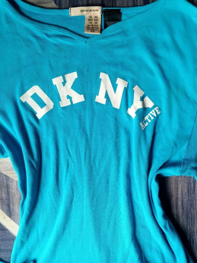DKNY LONG SLEEVE VINTAGE (Category: Luxury Apparel) located in Manila. Submitted by icamalicdem29 (Listing ID 1468501225, Image 2). Description: .