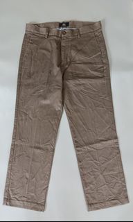 (Category: ) located in . Submitted by aydenthriftwear (Listing ID 1468533036, Image 1). Description: .
