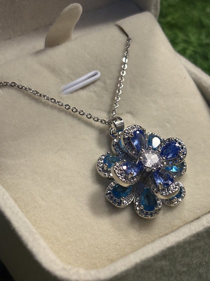 💙🩵Double 2tone stone sapphire & aqua (Category: Rings) located in Davao. Submitted by emmanuelchuamellorin23 (Listing ID 1468672913, Image 1). Description: 💙🩵Double 2tone stone sapphire & aqua Size 16-18inches chain Markings au750 Rodium/ Platinum over copper based metal Tarnish resistant with extra care Message me directly📩.