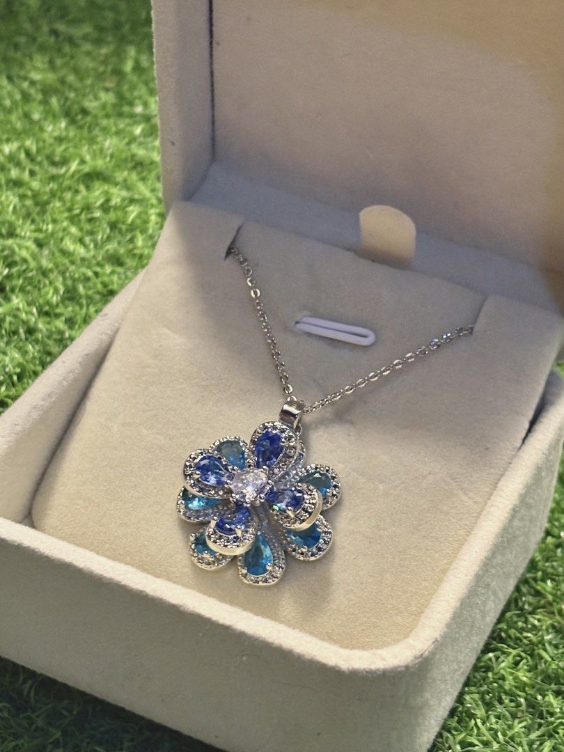 💙🩵Double 2tone stone sapphire & aqua (Category: Rings) located in Davao. Submitted by emmanuelchuamellorin23 (Listing ID 1468672913, Image 3). Description: 💙🩵Double 2tone stone sapphire & aqua Size 16-18inches chain Markings au750 Rodium/ Platinum over copper based metal Tarnish resistant with extra care Message me directly📩.