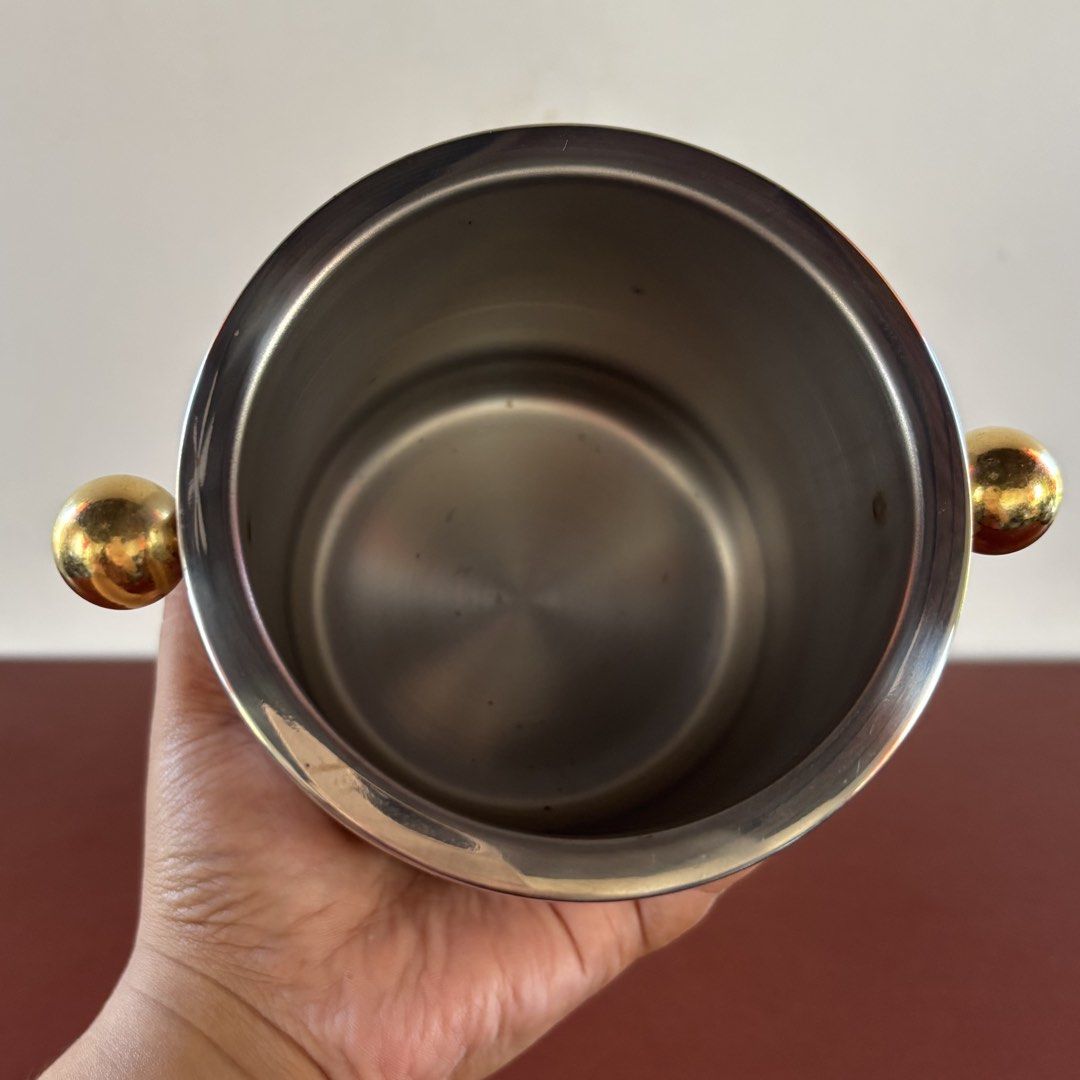 Double-wall Stainless Steel Ice Bucket (Category: Other Kitchenware & Tableware) located in Cavite. Submitted by nanangonlineshop (Listing ID 1468575129, Image 3). Description: 📌 Double-wall Stainless Steel Ice Bucket 🏷️ P150 ✅ Size: 4” x 6” ✅ Design: Double-wall insulated structure to prevent condensation and keep ice cold longer. ⚠️ POLICY: ❌ NO COD ✅ AS IS, WHERE IS ✅ FIRST PAY BASIS ✅ MINE NOW, PAY NOW ✅ 3-DAYS HOLD ONLY. UNPAID RESERVATION