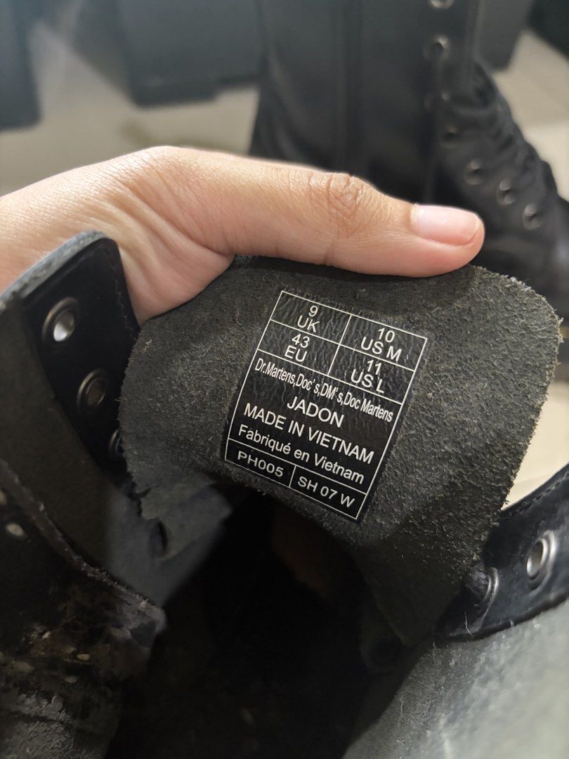 Dr. Martens Jadon Boots (Category: Boots) located in Quezon City. Submitted by pandesauuur (Listing ID 1468566181, Image 3). Description: - Authentic Dr. Martens Jadon platform boots in classic black smooth leather - Features iconic yellow welt stitching and heel loop pull tabs - Convenient inner side zipper for easy wear - Size: UK 9 / US Men 10 / US Women 11 / 43 EU - Condition: Some peeling on the zipper of both sides, creasing on the toe area