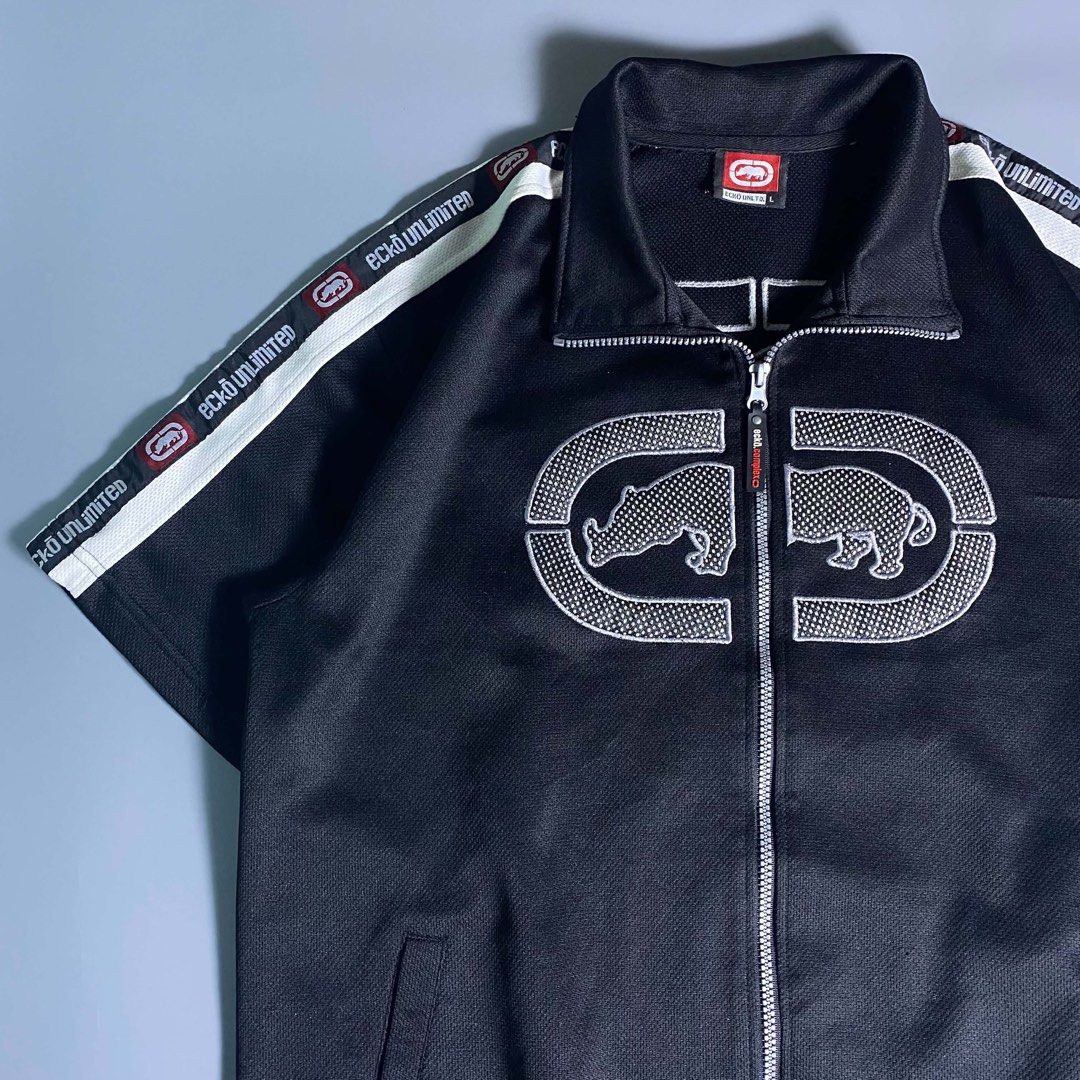 ECKO (Category: Activewear) located in Manila. Submitted by alfonsusv (Listing ID 1468691039, Image 3). Description: ECKO FULL ZIP NO ISSUE AS NEW CONDITION.