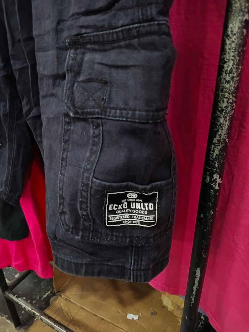 Ecko Unltd Black Cargo Shorts Size 34 (Category: Shorts) located in Cebu City. Submitted by zoshua3 (Listing ID 1468512522, Image 2). Description: ECKO SIZE 34 .