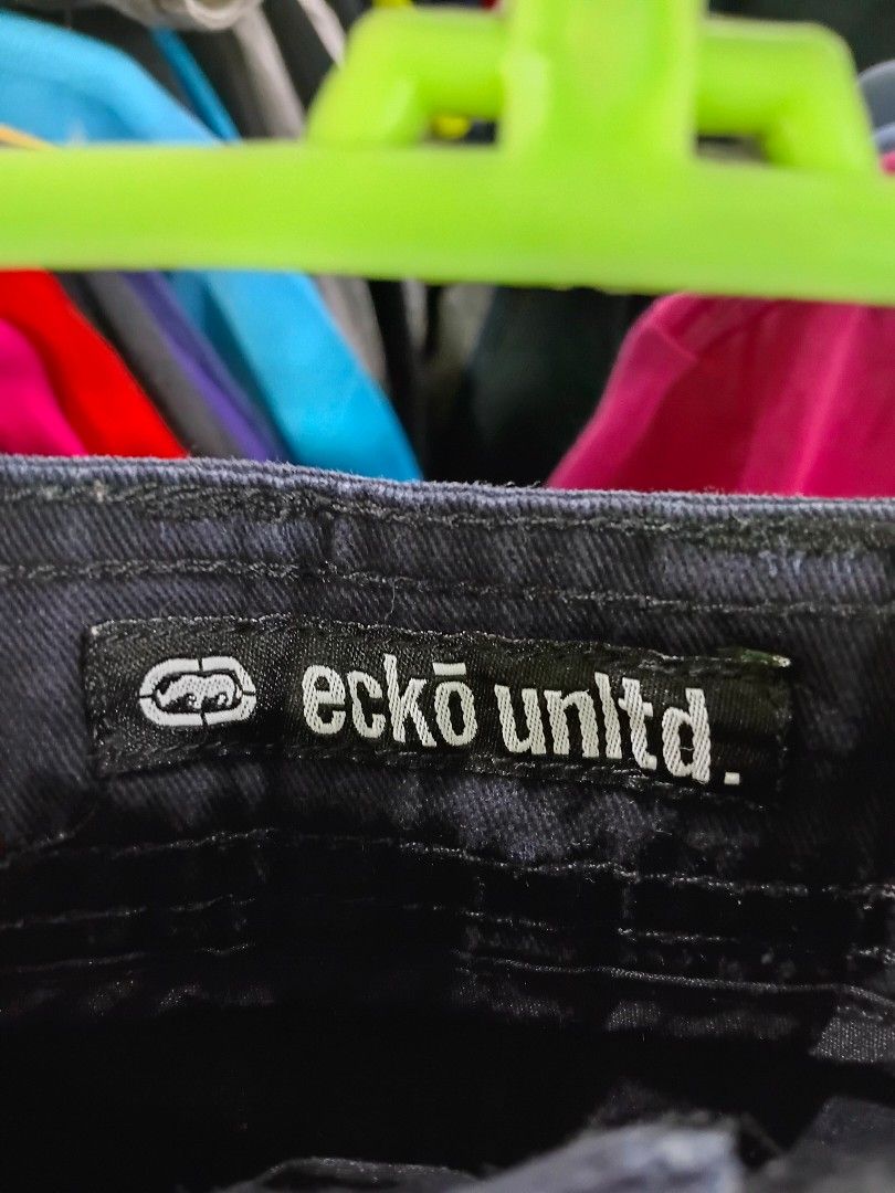 Ecko Unltd Black Cargo Shorts Size 34 (Category: Shorts) located in Cebu City. Submitted by zoshua3 (Listing ID 1468512522, Image 3). Description: ECKO SIZE 34 .