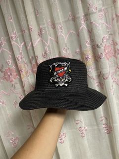 (Category: ) located in . Submitted by ukaythriftshirt (Listing ID 1468631337, Image 1). Description: .
