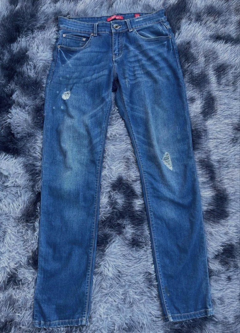 Ed hardy pants (Category: Jeans) located in San Jacinto. Submitted by clothcartelph (Listing ID 1468561801, Image 2). Description: ED HARDY SIZE: 29 LEGHOLE: 7 WIDTH: 31 LENGTH: 40 ISSUE: ~ COLOR RATE: 9.6/10 CONDITION: EXCELLENT.