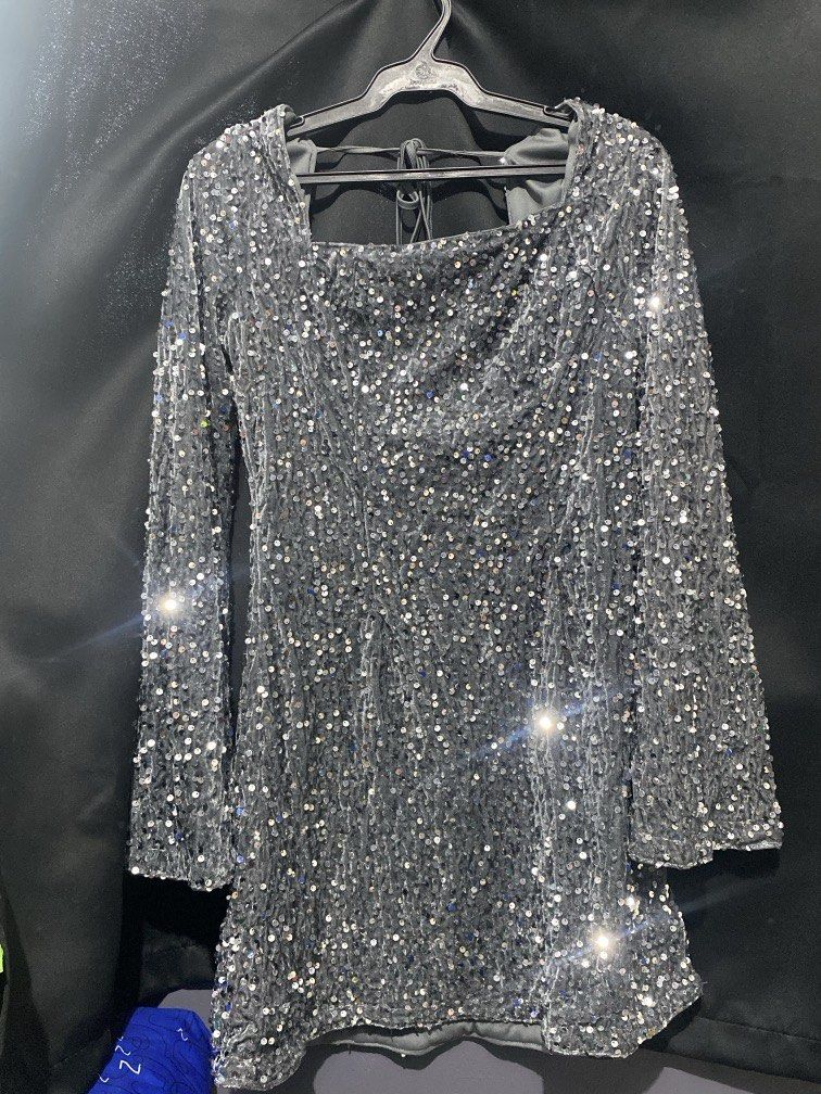 Elegant Dress (Category: Evening dresses & gowns) located in Paranaque City. Submitted by things.jesspreloved (Listing ID 1468586472, Image 1). Description: .