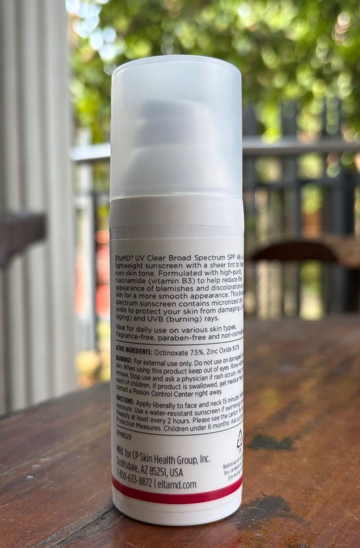 EltaMD UV Clear Broad Spectrum SPF 46 Sunscreen (Category: Face Care) located in Manila. Submitted by lieselmemi65467 (Listing ID 1468564650, Image 2). Description: - Authentic EltaMD UV Clear Broad-Spectrum - Oil-free, lightweight formula ideal for acne-prone and sensitive skin - Expiration Date: February 2029 (Lot: 2602084) - RFS: Bought by mistake again, didn't know it has niacinamide in its formulation which doesn't do well w/ my skin 😭 **SF